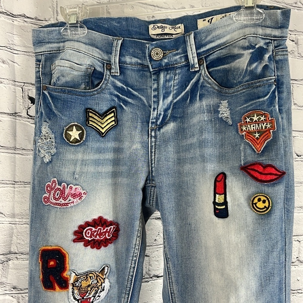 Indigo Rein Forever denim jeans embroidered patches blue size 7